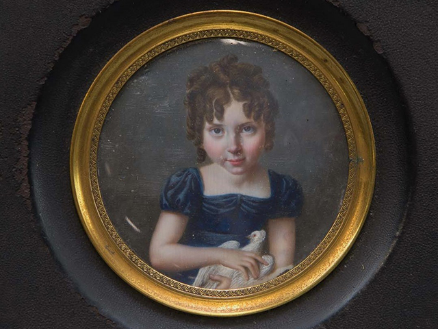 Portrait-miniature-girl-pipe-curls-blue-velvet-dress-white-dove-watercolour-ivory-dutch-1800-1820-detail