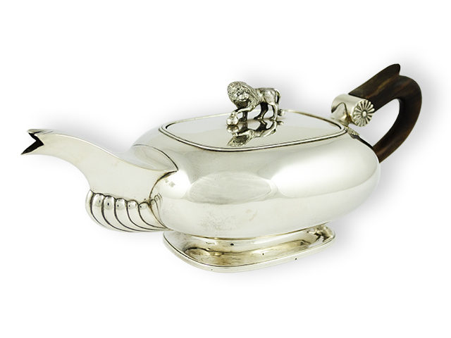 Dutch silver teapot by W.H. Weenink Zwolle 1842