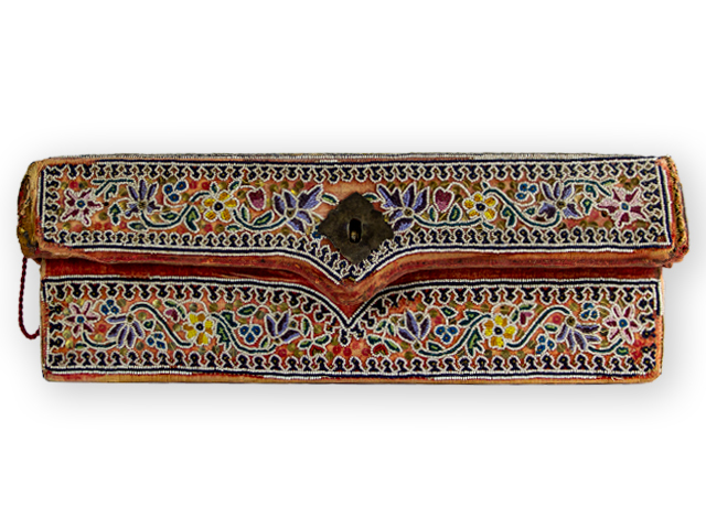 Persian-Ottoman-sablé-beadwork-casket-Middle-East-1700-1720