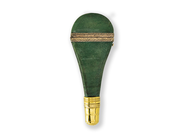Balloon shaped chagrin sewing necessaire with 8-piece gilt metal items.
