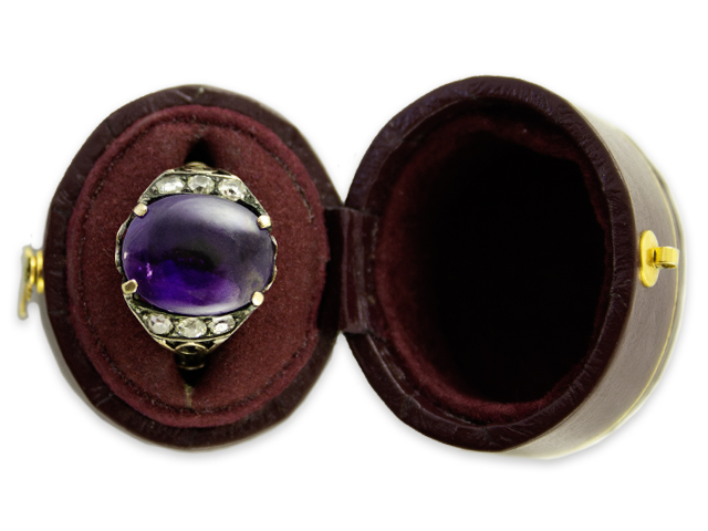 14K-Gold-ring-set-with-amethys-old-cut-diamonds-Dutch-1910