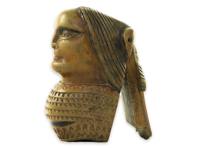 Haida-treenware-snuffbox-1840-1860